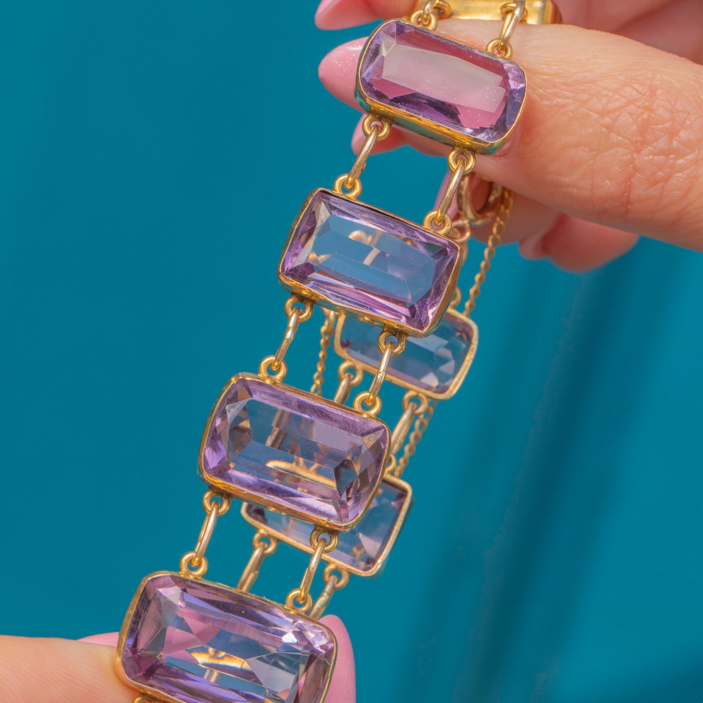 Antique 9ct Gold Amethyst Rectangular Graduating Bracelet, 30.00ct