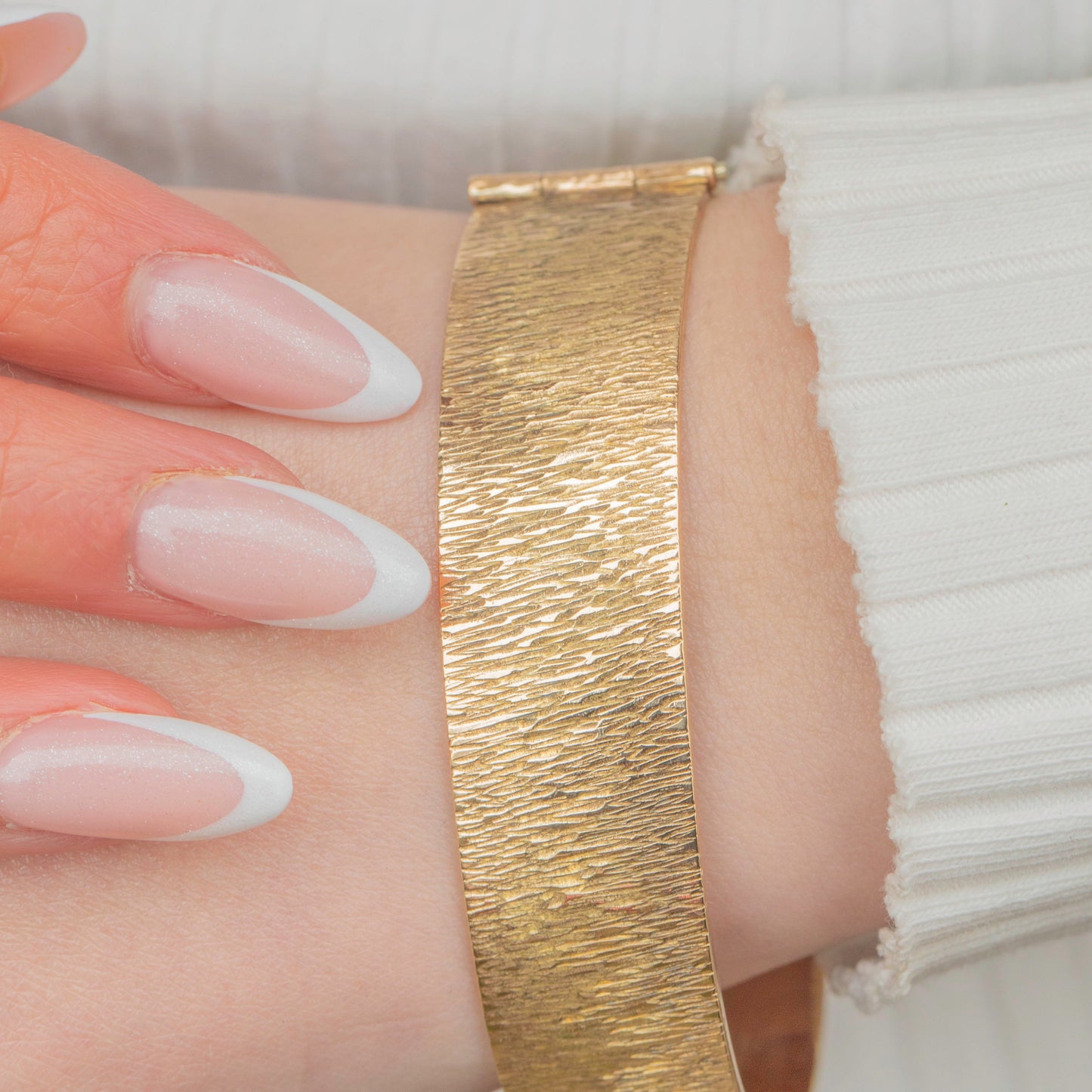 9ct Rolled Gold Textured Bangle